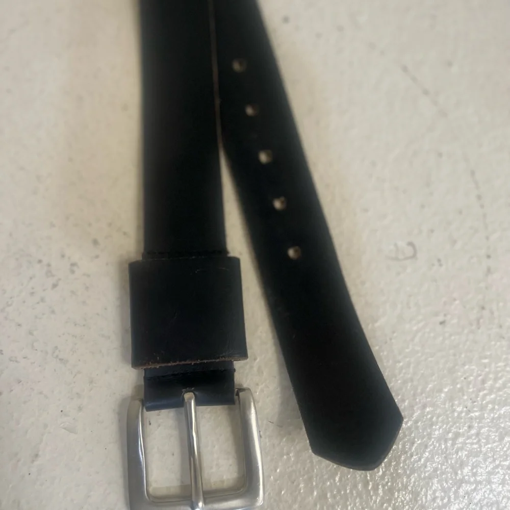 Unisex Black genuine leather  silver tone buckle distressed‎ western belt small